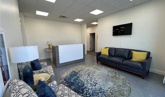 1110 SE 28th St, Bentonville, AR 72712