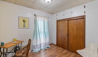 311 4Th St E, Riverside, IA 52327