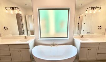 8900 W Comet Dr, Bentonville, AR 72713