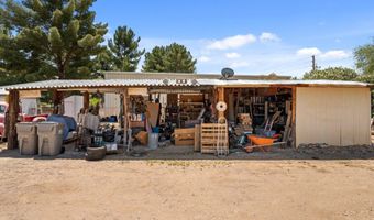 18995 E Saguaro Dr, Black Canyon City, AZ 85324