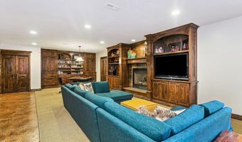 1302 E Bluestem Ct, Andover, KS 67002