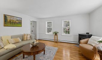 17 Candlewood Dr, Amherst, NH 03031