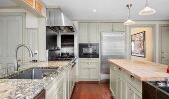 34 Black Duck Ln, Barnstable, MA 02630