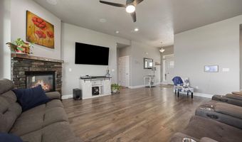 20702 E Berry Dr, Benton City, WA 99320
