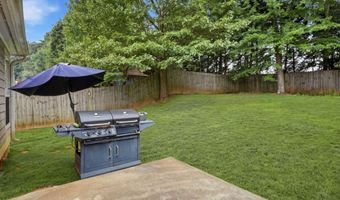 3749 Clear Lake Way NW, Acworth, GA 30101