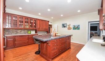 711 Yadkin St, Albemarle, NC 28001