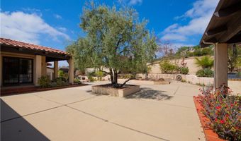 28306 Crescent Hill Way, Escondido, CA 92026