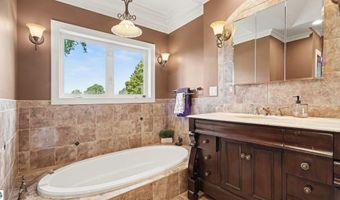 115 Golfside Dr, Alma, MI 48801