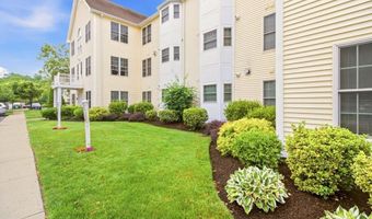15 Saw Mill Dr 306, North Kingstown, RI 02852