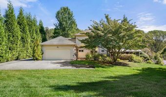 27 RAPHAEL Rd, Hockessin, DE 19707