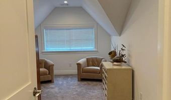 47 Travelers Ct, East Greenwich, RI 02818