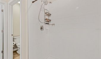 5149 WHITE CHICORY Dr, Apollo Beach, FL 33572