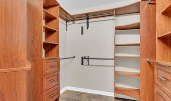3046 Hawthorne St, Athens, TN 37303