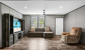 317 Pooshee Plantation Way, Bonneau, SC 29431