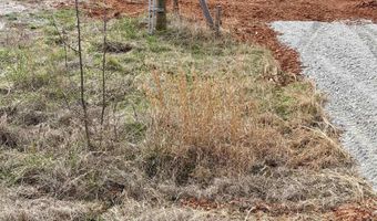 7066 Vivians Rd, Anderson, AL 35610