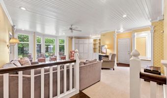 1011 Midway Dr, Auburn, IN 46706