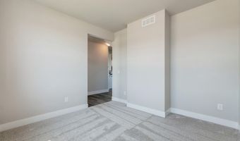 712 Meadow Rd, Adel, IA 50003