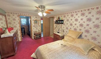 112 8403rd St SW, Bowman, ND 58623