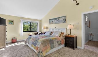 23 Harbour Vlg A, Branford, CT 06405