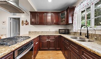1707 E Romneya Dr, Anaheim, CA 92805
