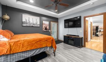 305 S Spring Pl, Brandon, SD 57005