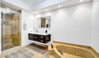 20281 E Country Club Dr 1114, Aventura, FL 33180