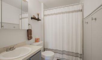 414 Wedgewood Cir 25, Belford, NJ 07718