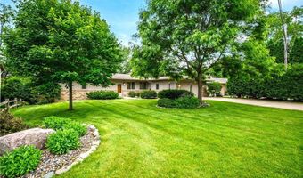 451 Reflection Rd, Apple Valley, MN 55124