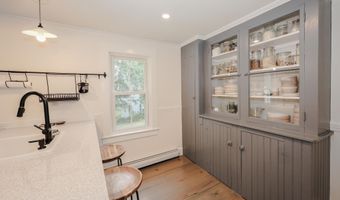 12 Fisk Rd, Concord, NH 03301