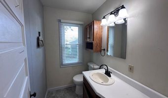 709 N St, Aurora, NE 68818