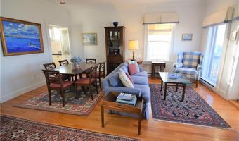 35 Chastellux Ave J, Newport, RI 02840