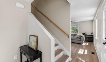 47 Chestnut Dr, Allenstown, NH 03275