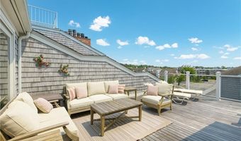 31 Coddington Wharf 24, Newport, RI 02840