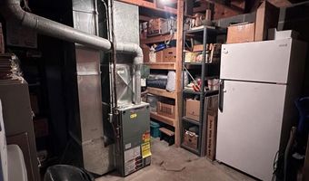 128 Mark St, Aurora, NE 68818