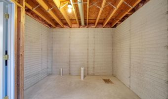 2463 Orient Dr, Adrian, MI 49221