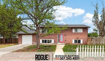 1960 Prairie Ln, Bar Nunn, WY 82601