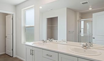 61164 Splendor Ln, Bend, OR 97702