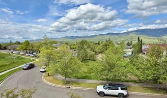 138 Clear Creek Dr, Ashland, OR 97520