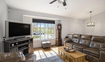 1077 Sun Valley Ln, Allegan, MI 49010