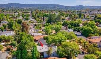 5762 Andasol Ave, Encino, CA 91316