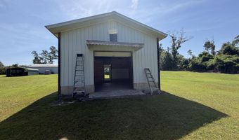 379 Lakepoint Rd, Alford, FL 32420