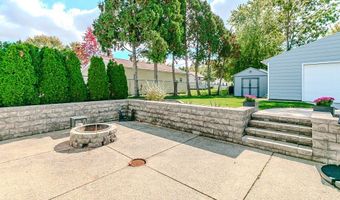 911 Lloyd Ave, Aurora, OH 44202