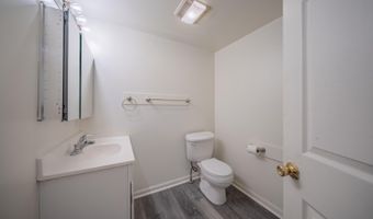 2472 Hawks Ave 1, Ann Arbor, MI 48108