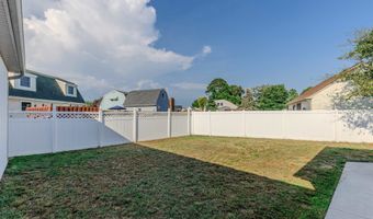 23 Beechwood, Villas, NJ 08251