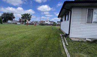 6336 Marina Dr, Algonac, MI 48001