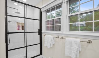 27 E Gate Rd, Danbury, CT 06811