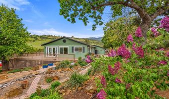 2140 N Valley View Rd, Ashland, OR 97520