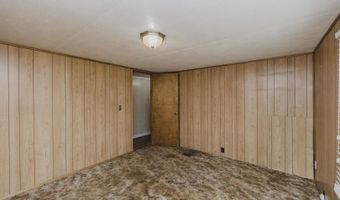 10582 Dennett Rd, Augusta, KS 67010