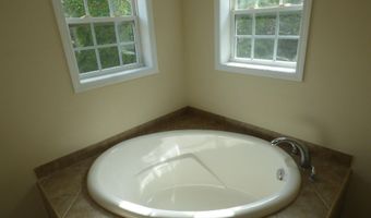 518 Saddle Dr, Camden, SC 29020