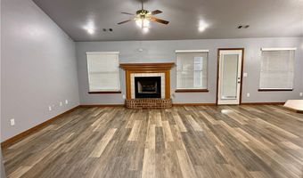 510 College Pl, Bentonville, AR 72712